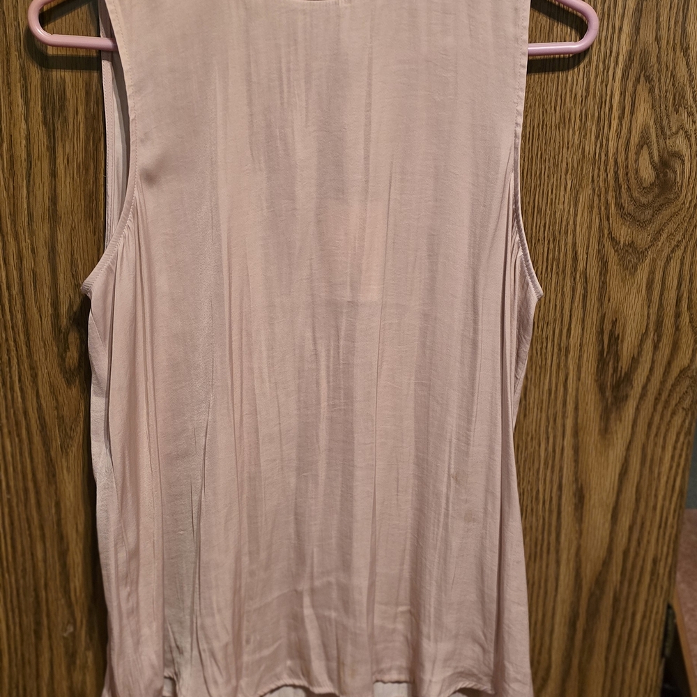 Women's Sleeveless Pink Top